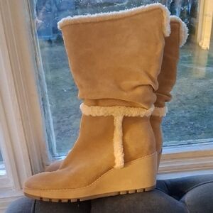 Anne Klein Camel Winter Boots with Shearling Trim
